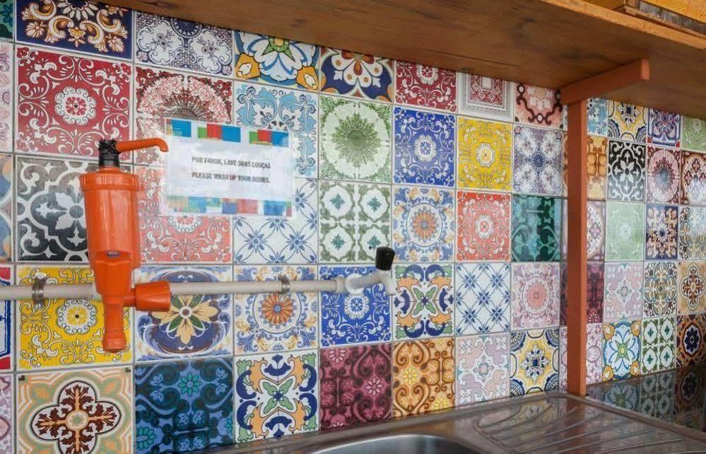 Abraco Carioca Favela Hostel Rio de Janeiro Exterior photo